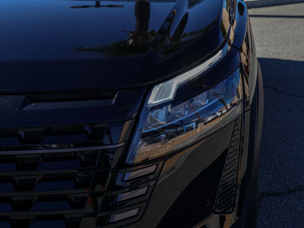 New 2026 Nissan Pathfinder SV image 10