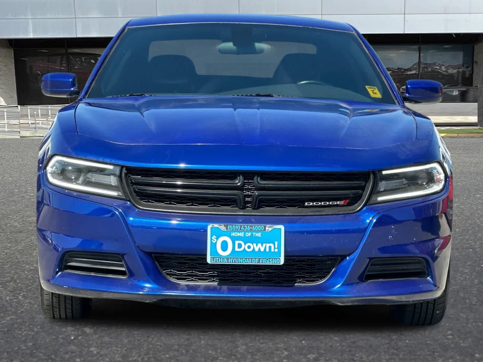 Used 2020 Dodge Charger SXT w/ Leather Interior Group RWD image 11