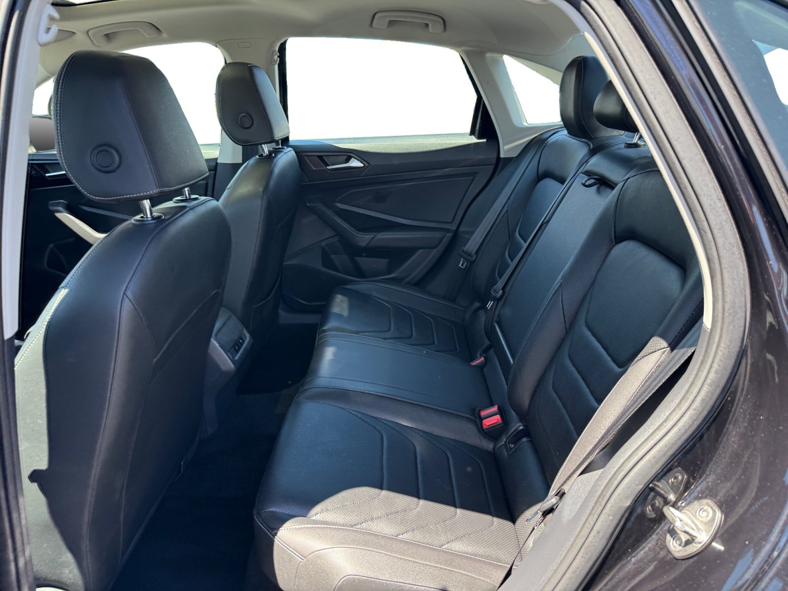 Used 2019 Volkswagen Jetta SEL Premium FWD image 16
