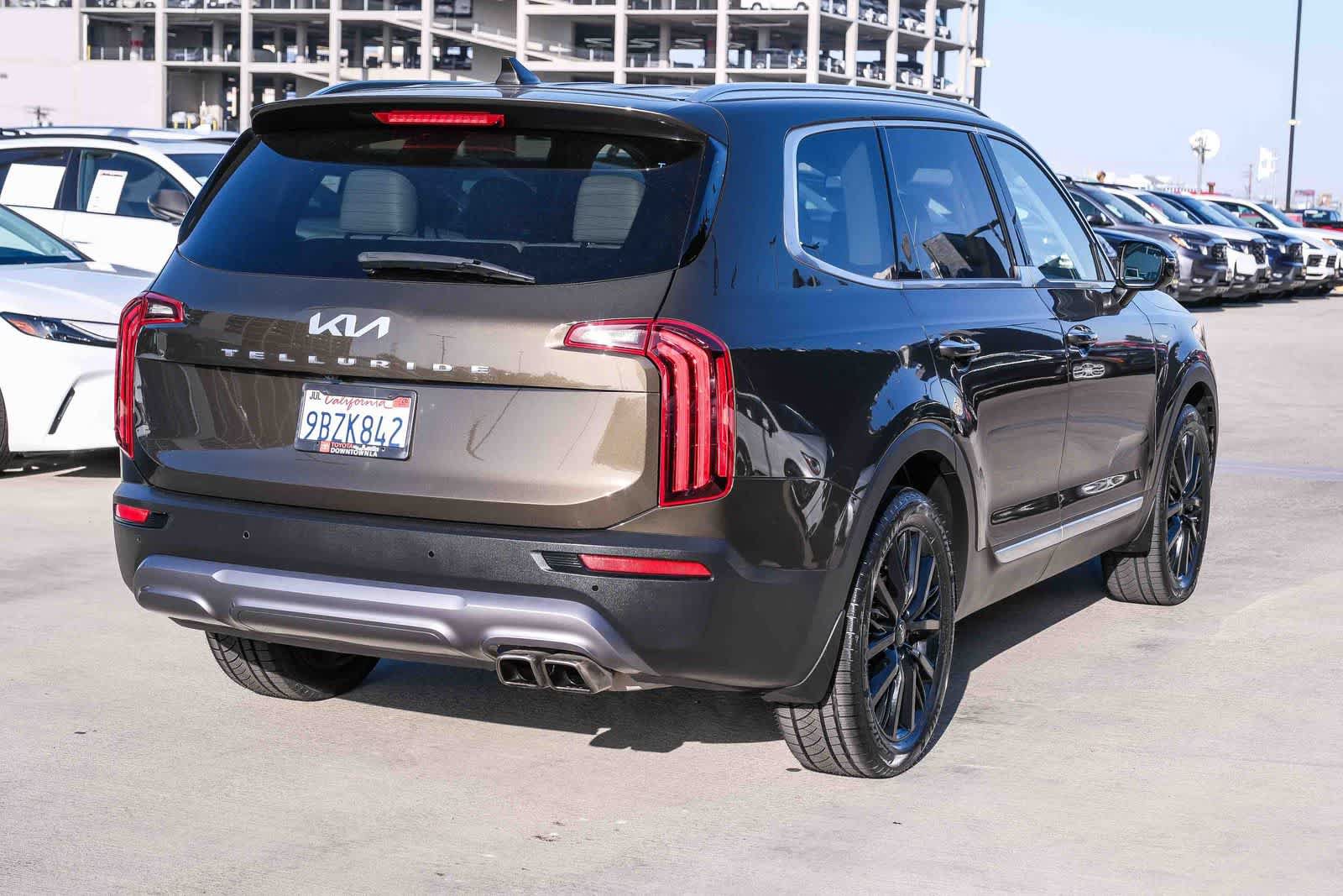Used 2022 Kia Telluride SX FWD image 4