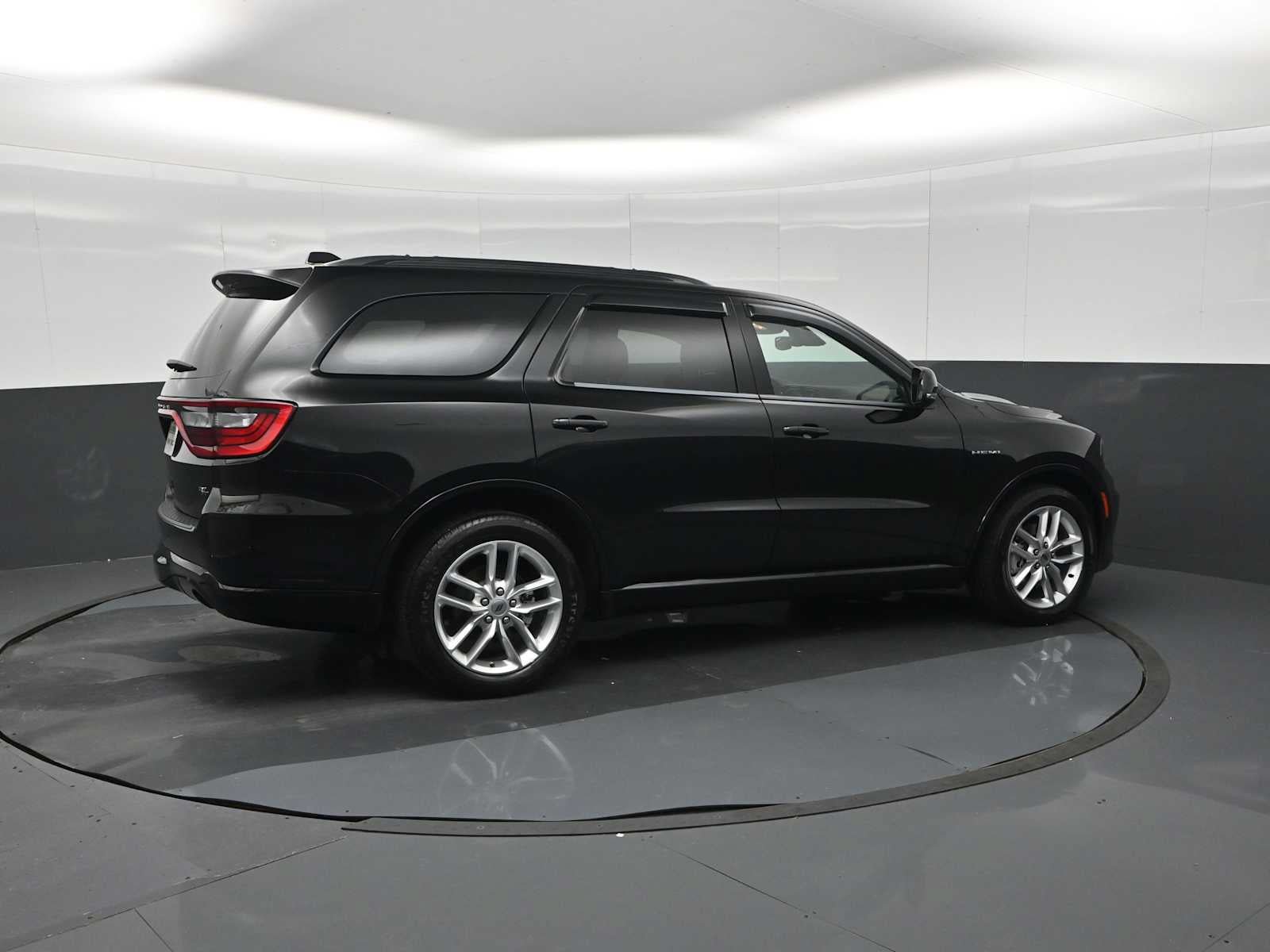 Used 2023 Dodge Durango R/T AWD/4WD image 9