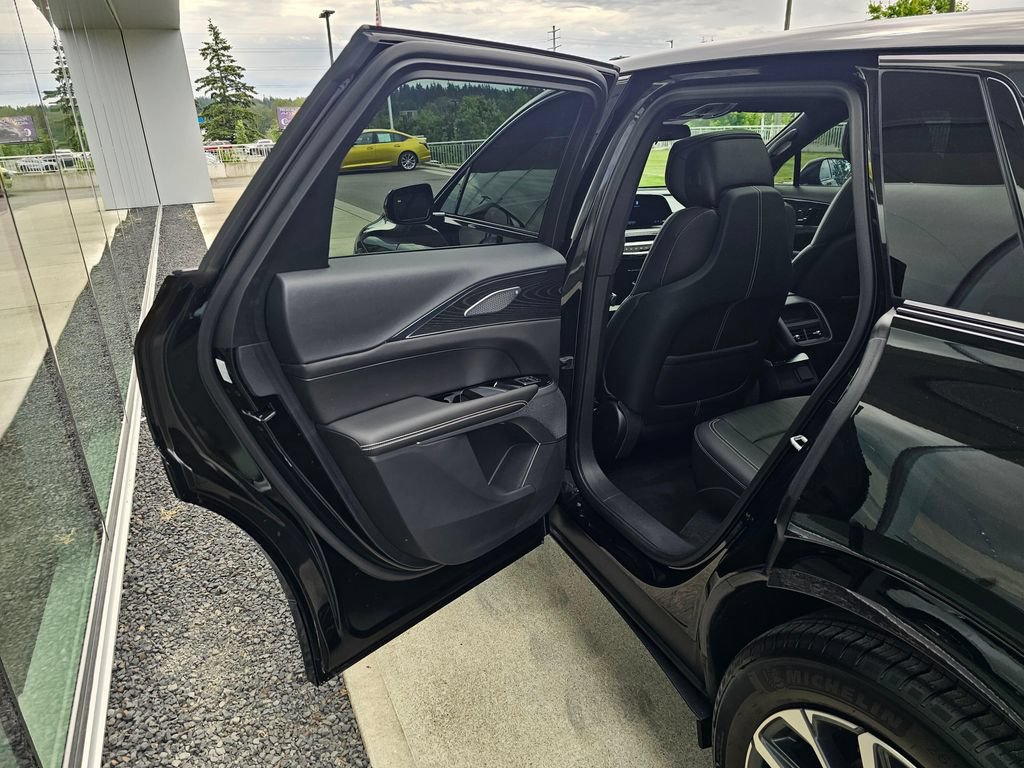 Certified 2024 Cadillac Lyriq Sport AWD/4WD image 15