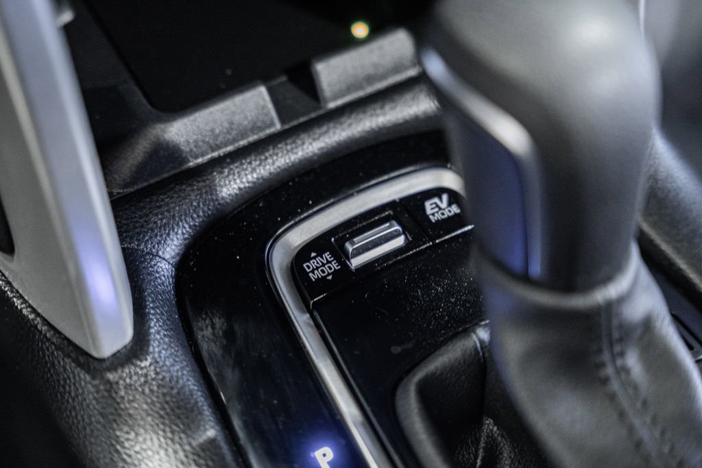 Used 2024 Toyota Corolla Cross SE image 22