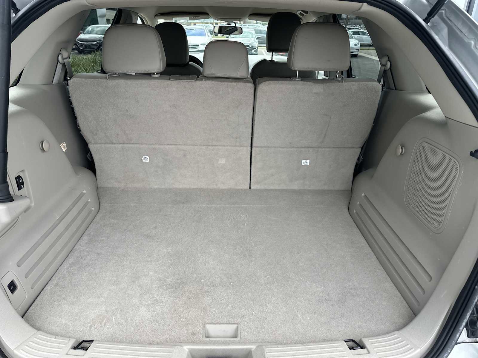 Used 2012 Lincoln MKX FWD w/ Class II Trailer Tow Pkg image 29