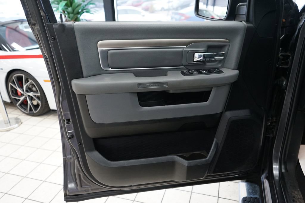 Used 2016 RAM 1500 Classic SLT image 21