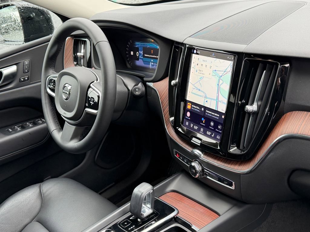 Certified 2023 Volvo XC60 B5 Plus w/ Climate Package AWD/4WD image 13