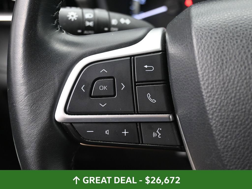 Used 2023 Toyota Highlander LE image 18