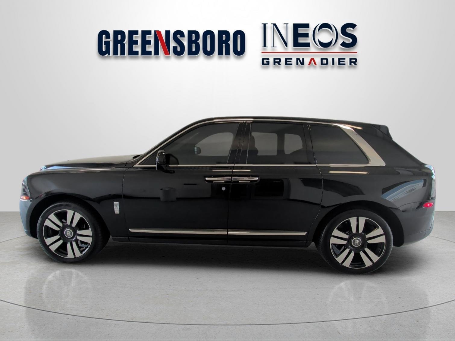 Used 2021 Rolls-Royce Cullinan AWD/4WD image 2