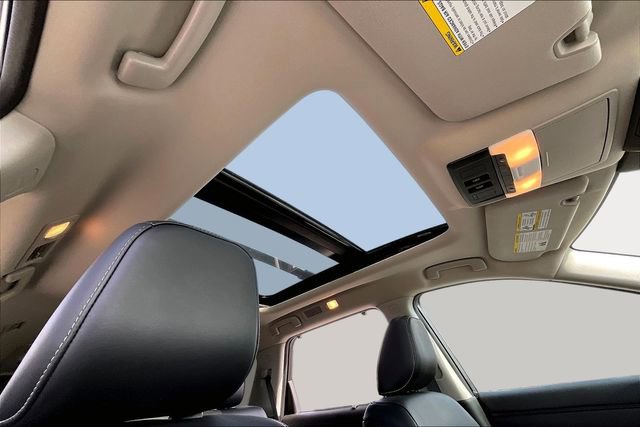 Used 2024 Nissan Pathfinder Platinum w/ Cargo Package image 20