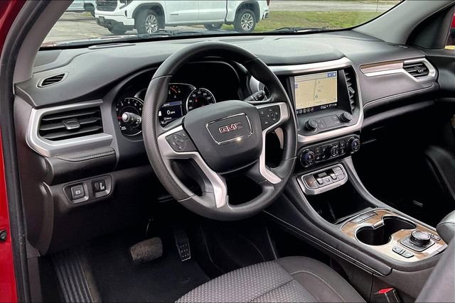 Used 2023 GMC Acadia SLE w/ Driver Convenience Package image 17