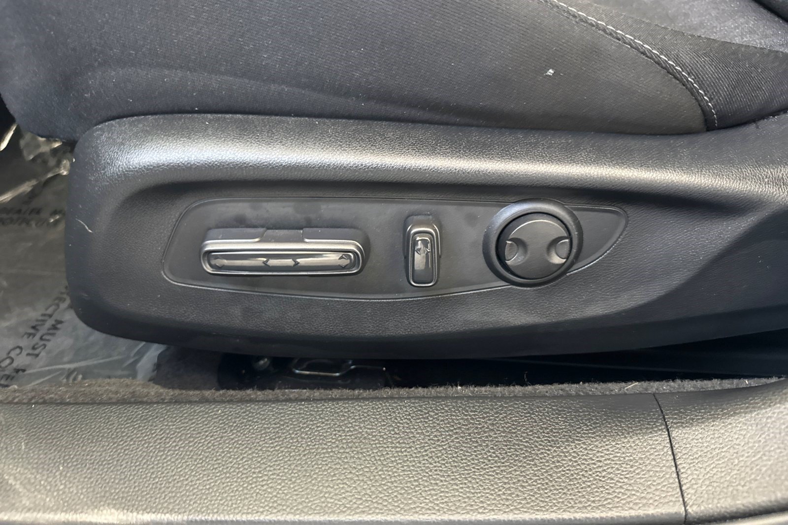 Used 2025 Honda Accord SE image 14
