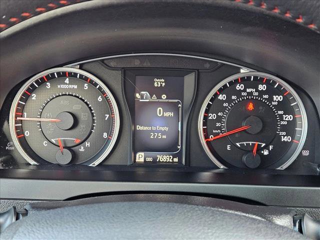 Used 2017 Toyota Camry SE image 11