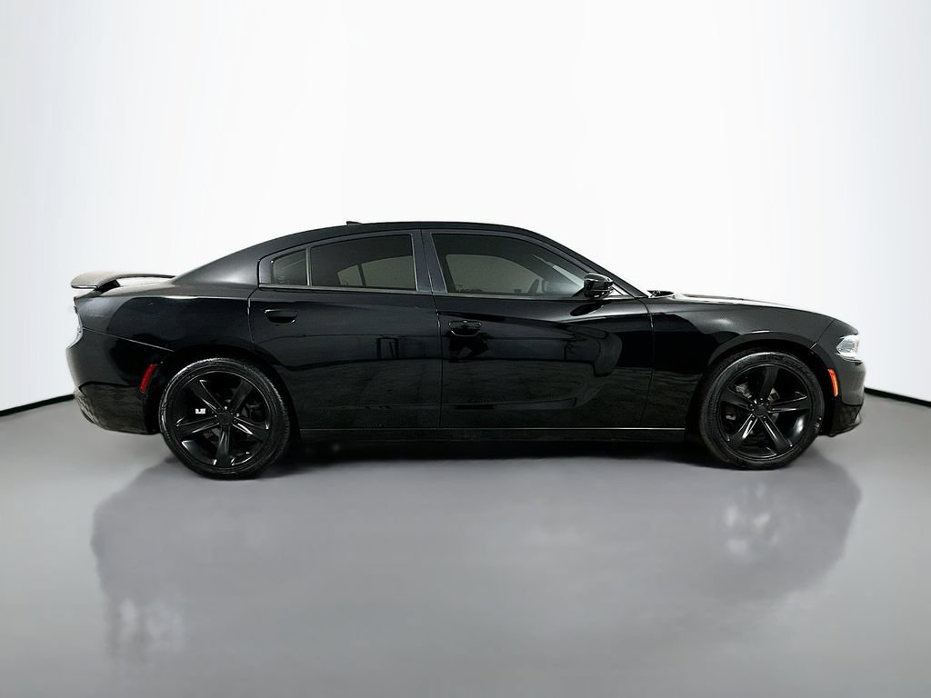 Used 2018 Dodge Charger SXT Plus w/ Quick Order Package 29J RWD image 9