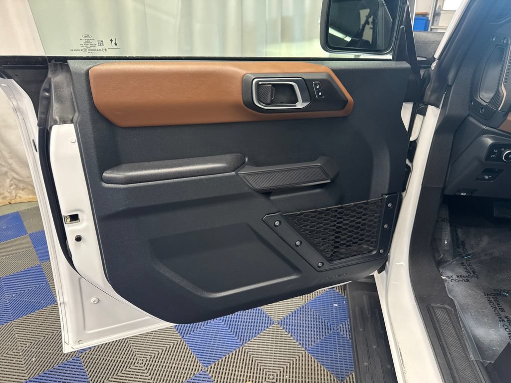 Used 2024 Ford Bronco Outer Banks AWD/4WD image 10