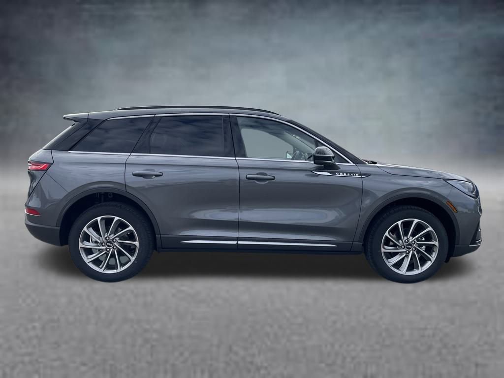 New 2026 Lincoln Corsair Premiere image 4