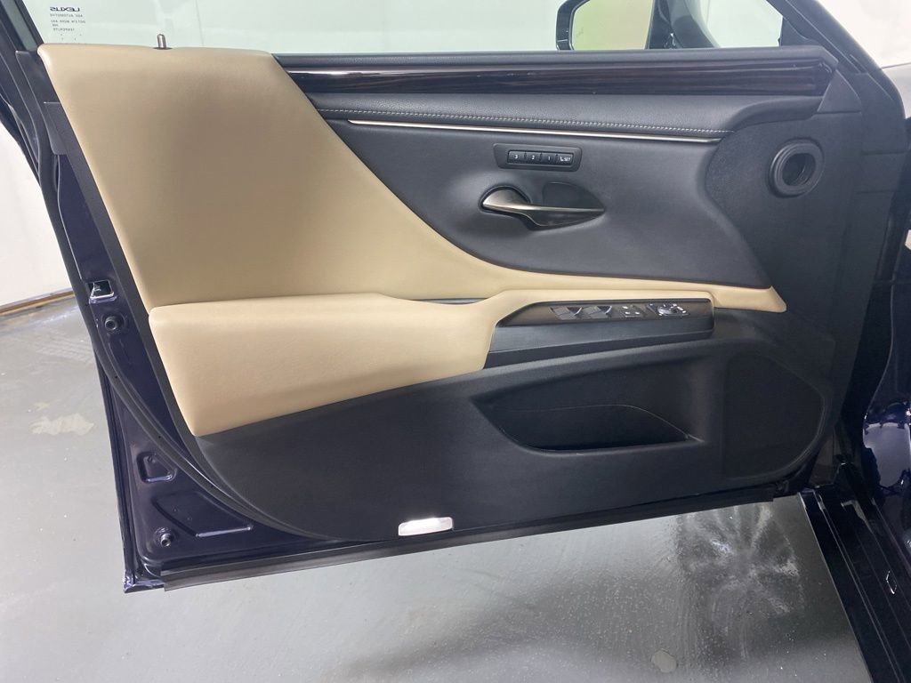 Certified 2020 Lexus ES 350 w/ Premium Package FWD image 22