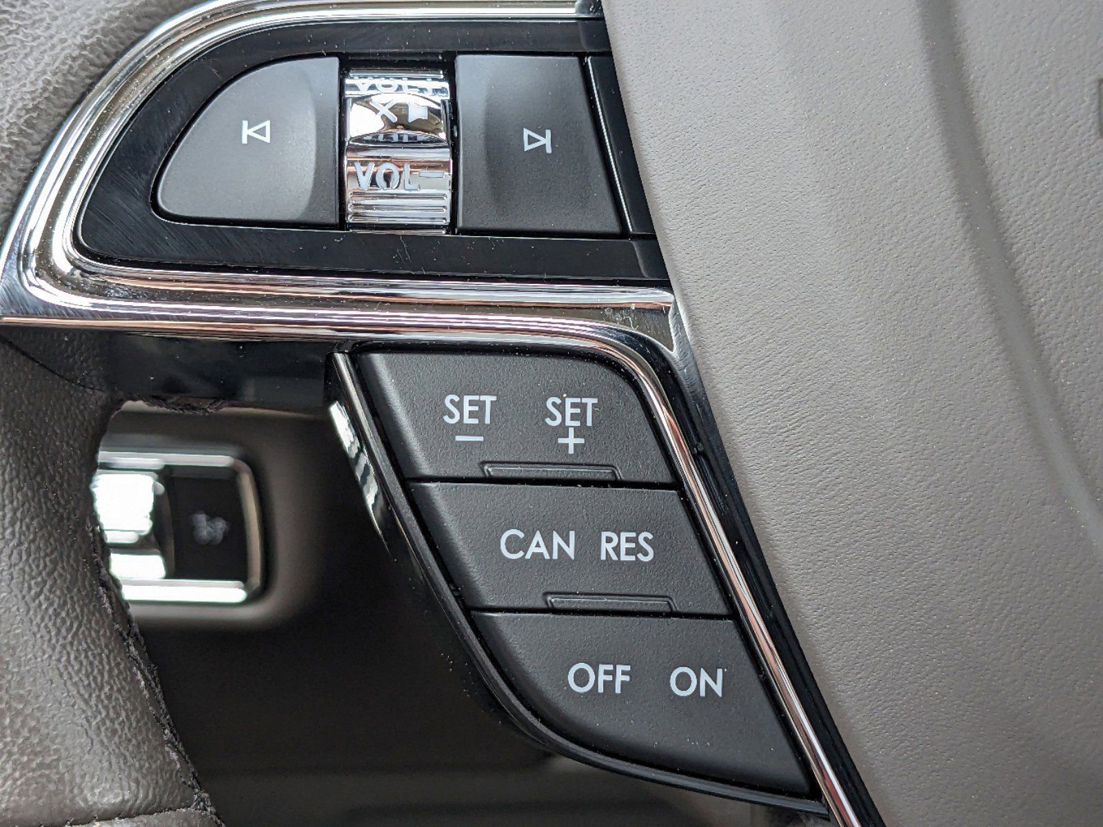 Certified 2023 Lincoln Nautilus AWD w/ Premium Package image 26