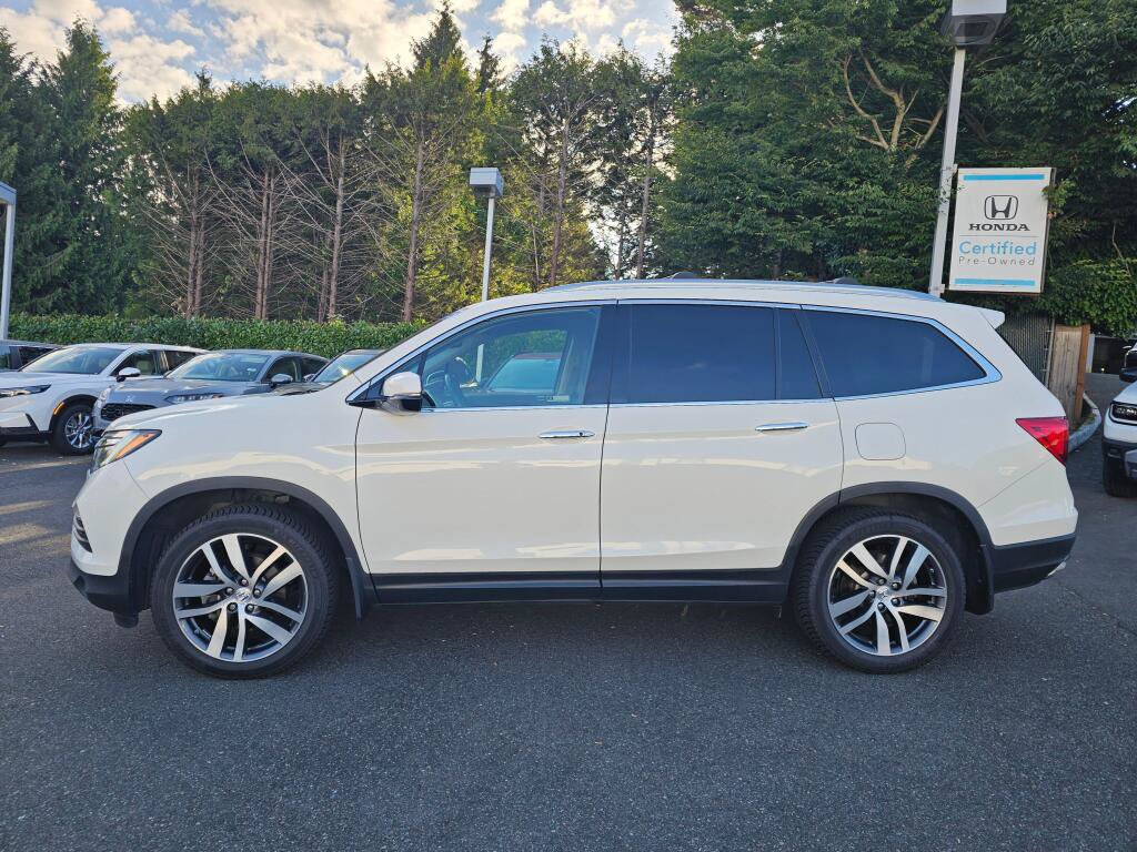 Certified 2018 Honda Pilot Touring image 4