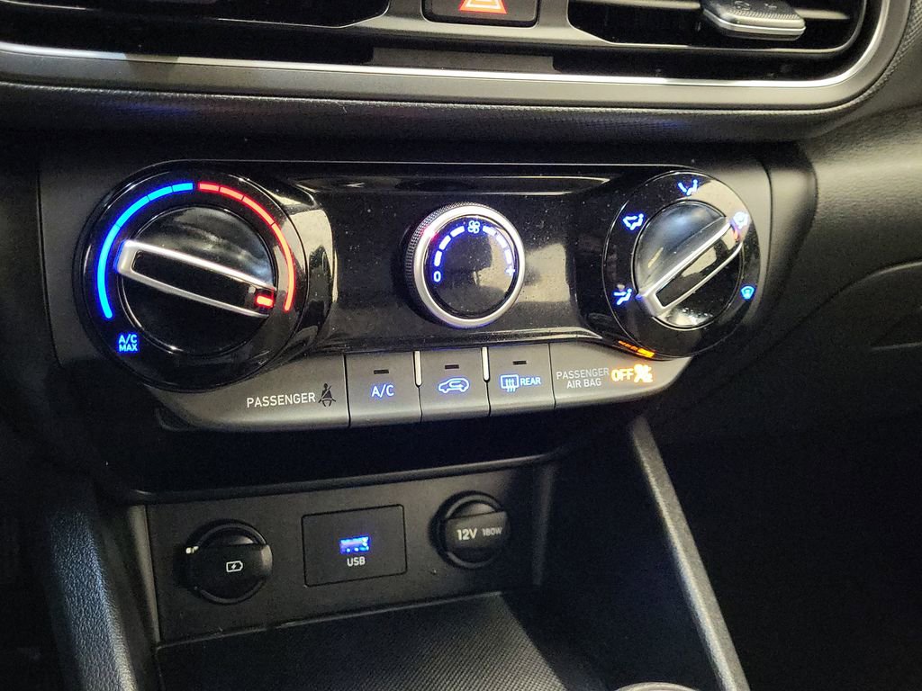 Used 2022 Hyundai Kona SE w/ Cargo Package image 27