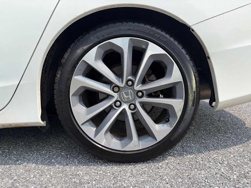 Used 2014 Honda Accord Sport image 30