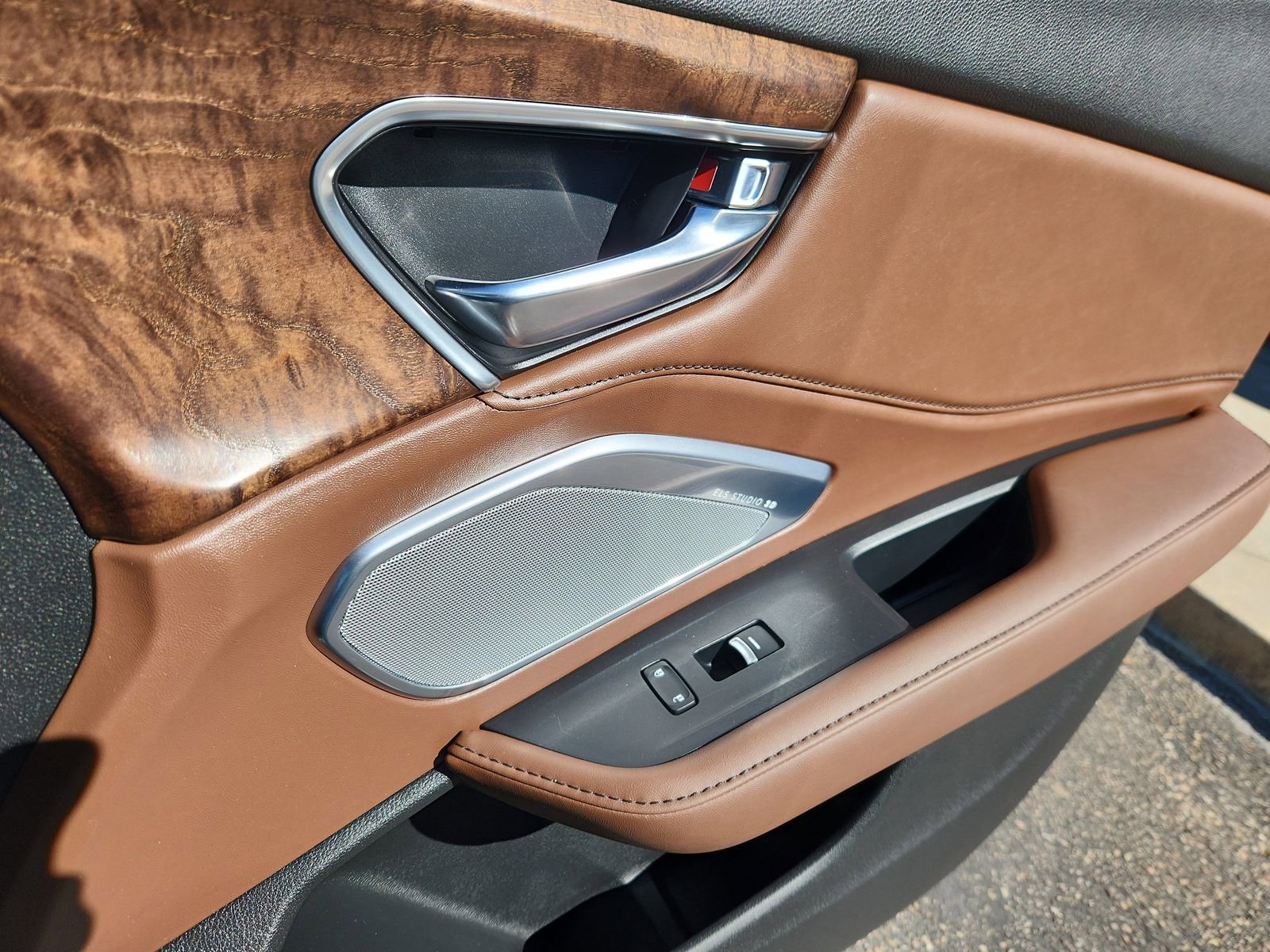 Used 2019 Acura RDX AWD w/ Advance Package image 16