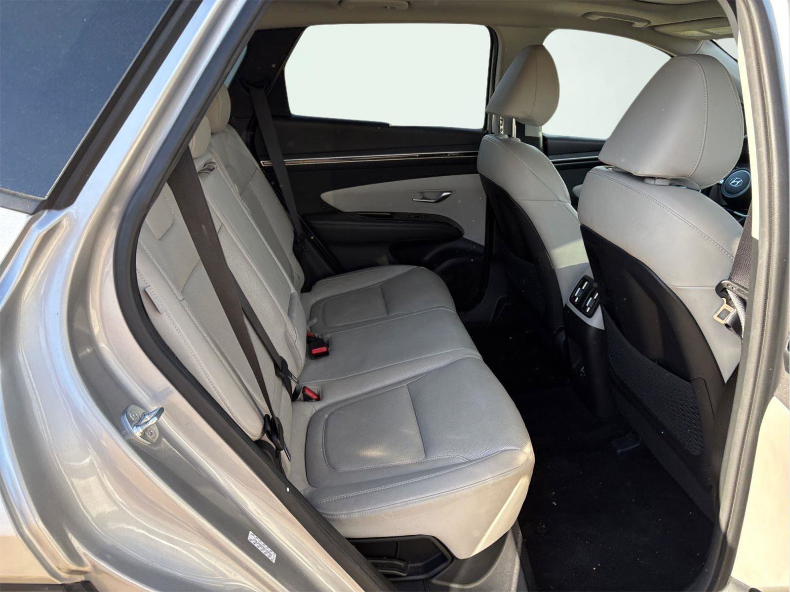 Used 2024 Hyundai Tucson Limited image 17