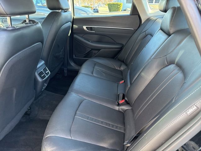 Used 2021 Hyundai Sonata Limited w/ Preferred Accessory Package image 19