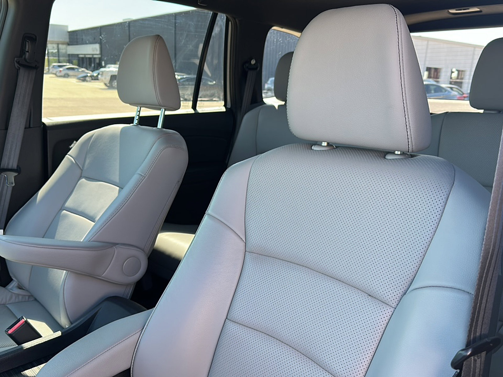 Used 2023 Honda Passport EX-L image 14