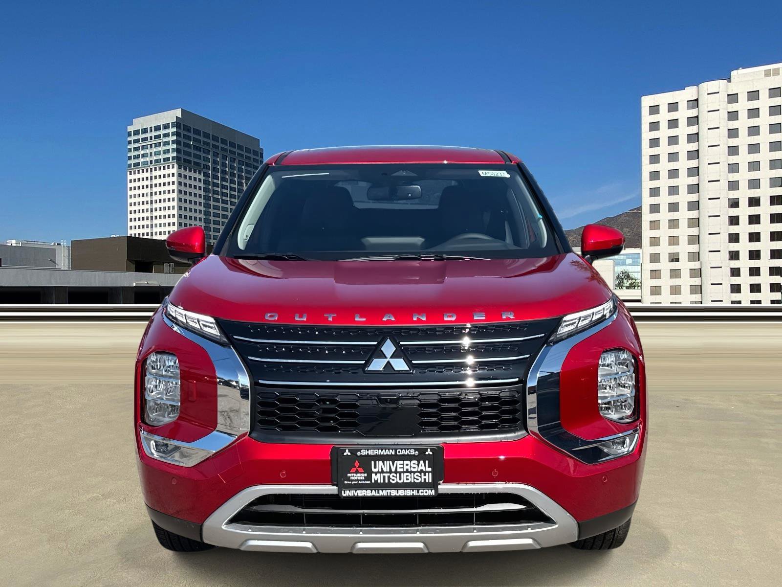 New 2025 Mitsubishi Outlander 4WD Plug-In Hybrid image 2