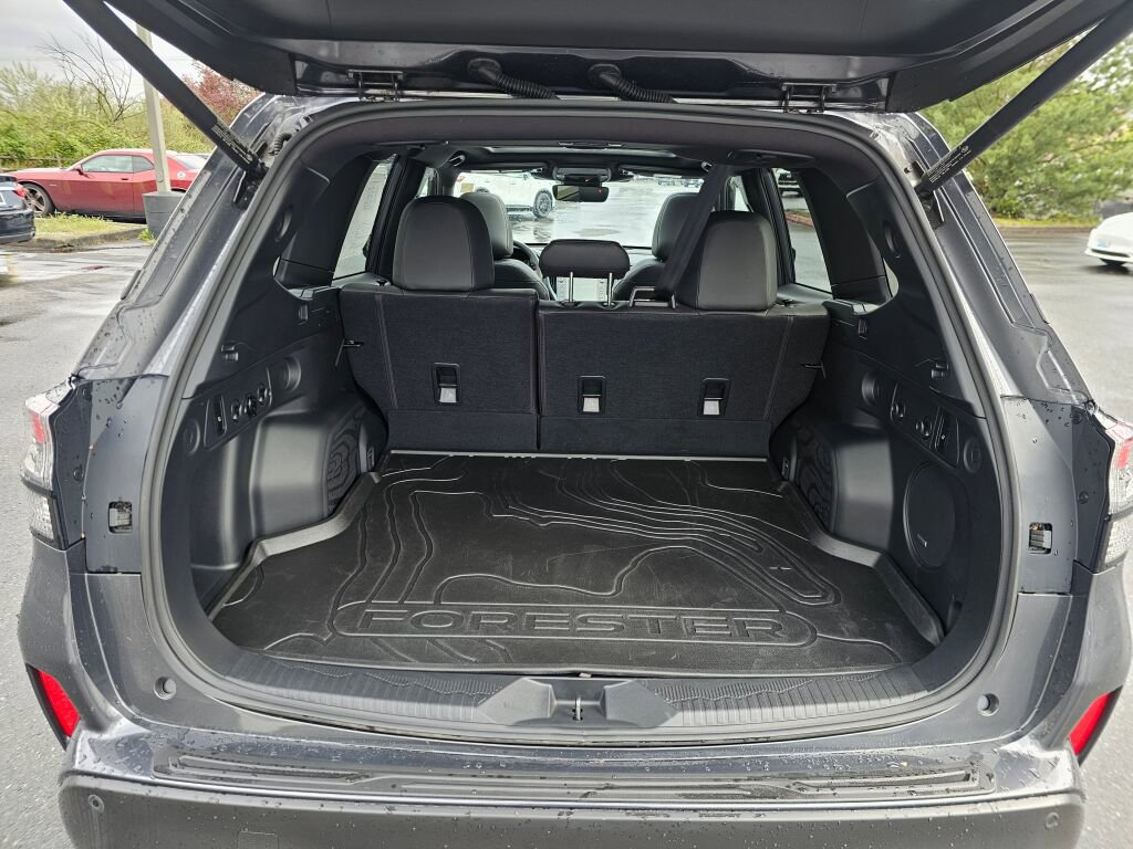 Used 2025 Subaru Forester Limited w/ Popular Package #1 AWD/4WD image 18