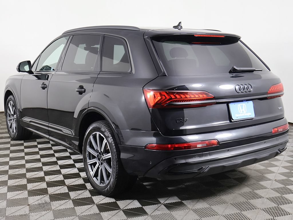 Used 2023 Audi Q7 2.0T Premium Plus w/ Premium Plus Package AWD/4WD image 12