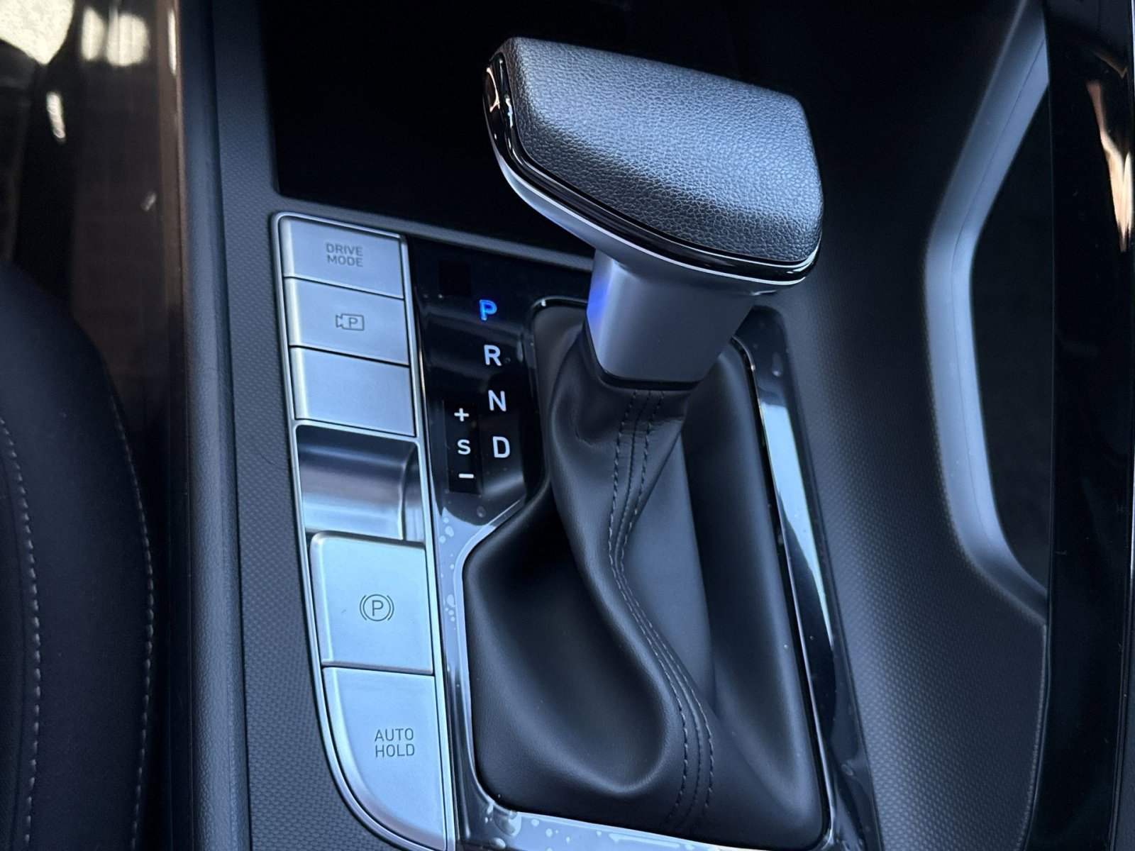 New 2026 Hyundai Elantra Blue image 21