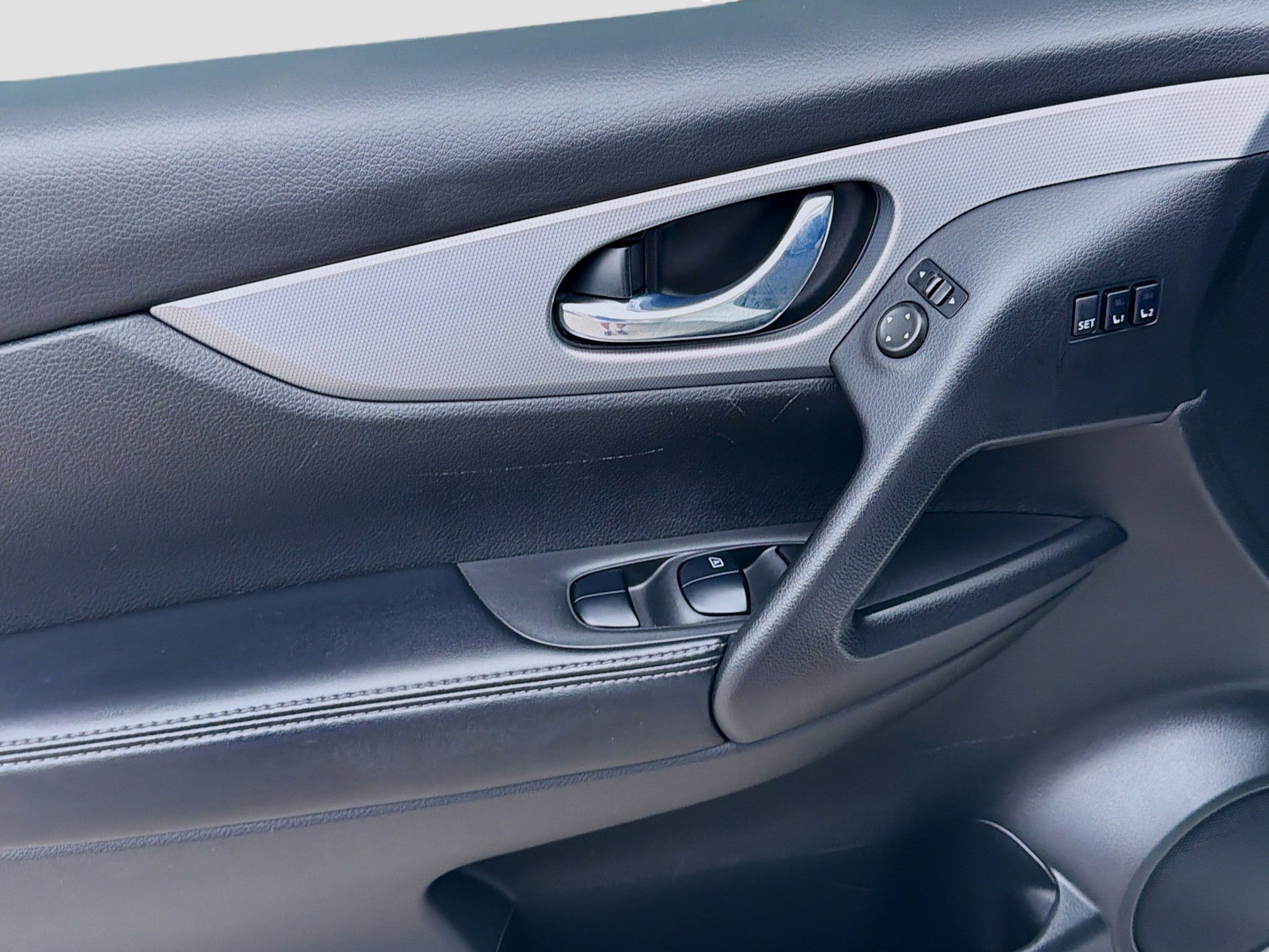 Used 2020 Nissan Rogue Sport SV w/ Technology Package image 16