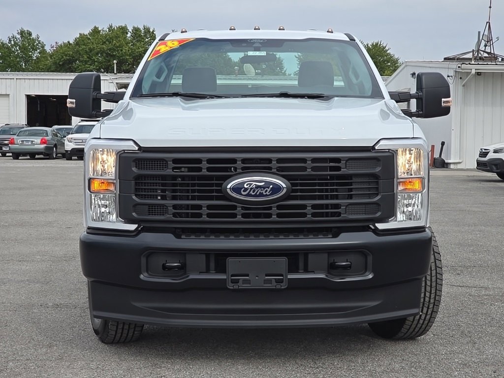 New 2026 Ford F250 XL image 2