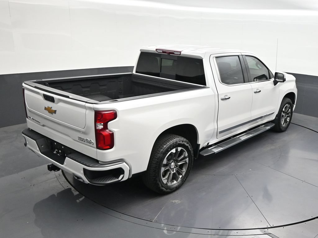 Used 2024 Chevrolet Silverado 1500 High Country AWD/4WD image 19