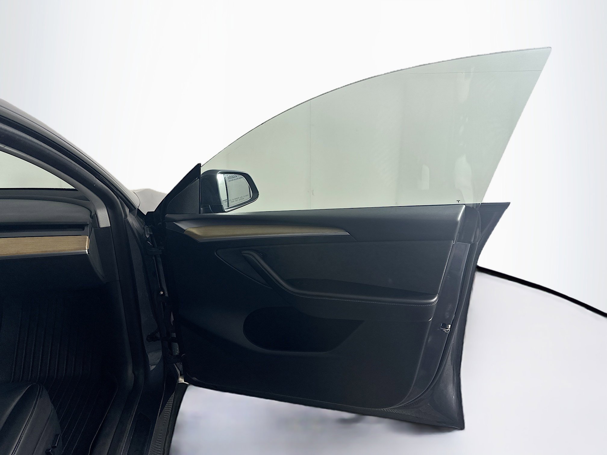 Used 2023 Tesla Model Y Long Range image 34