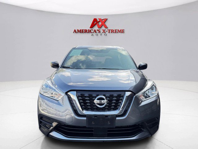 Used 2020 Nissan Kicks S image 9