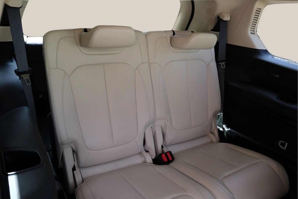 Used 2021 Jeep Grand Cherokee L Limited RWD image 19