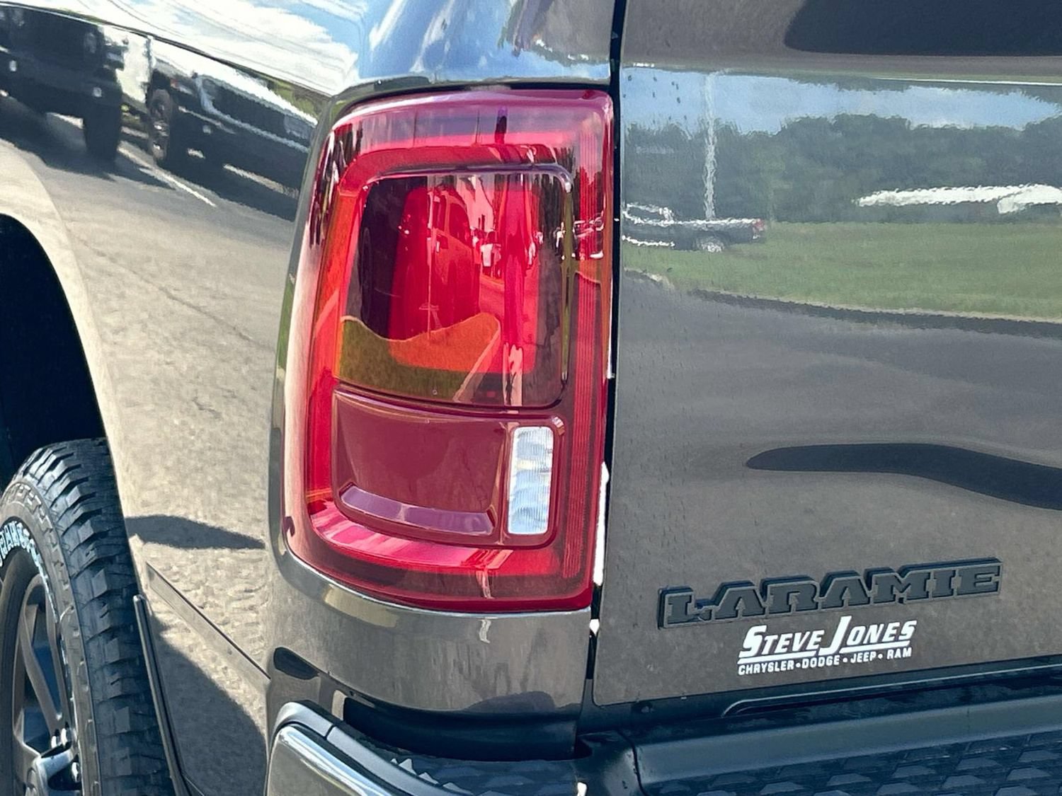 New 2026 RAM 2500 Laramie w/ Night Edition AWD/4WD image 14