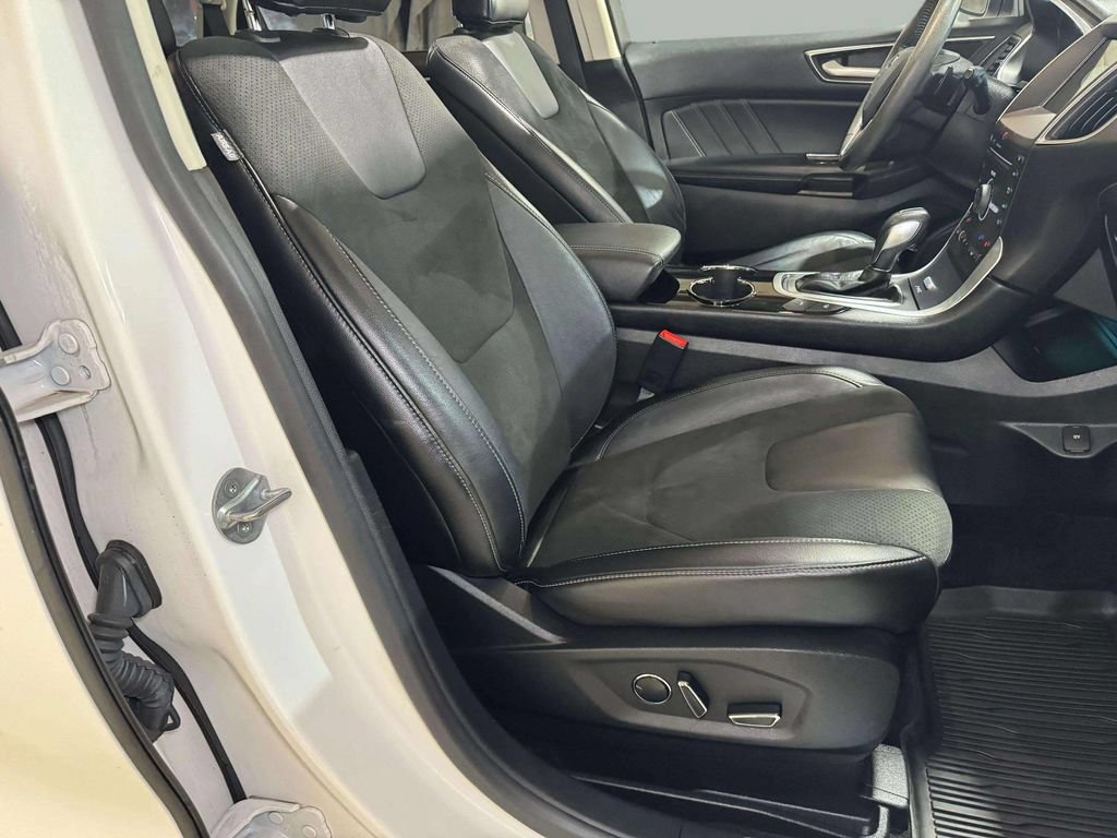 Used 2016 Ford Edge Sport w/ Equipment Group 401A AWD/4WD image 26