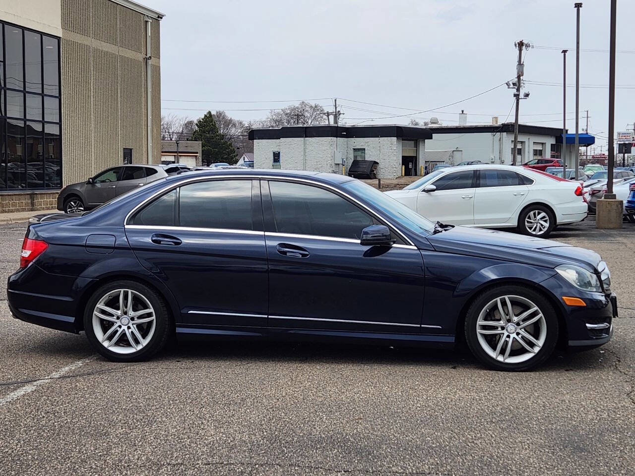 Used 2013 Mercedes-Benz C 300 4MATIC Sedan image 10