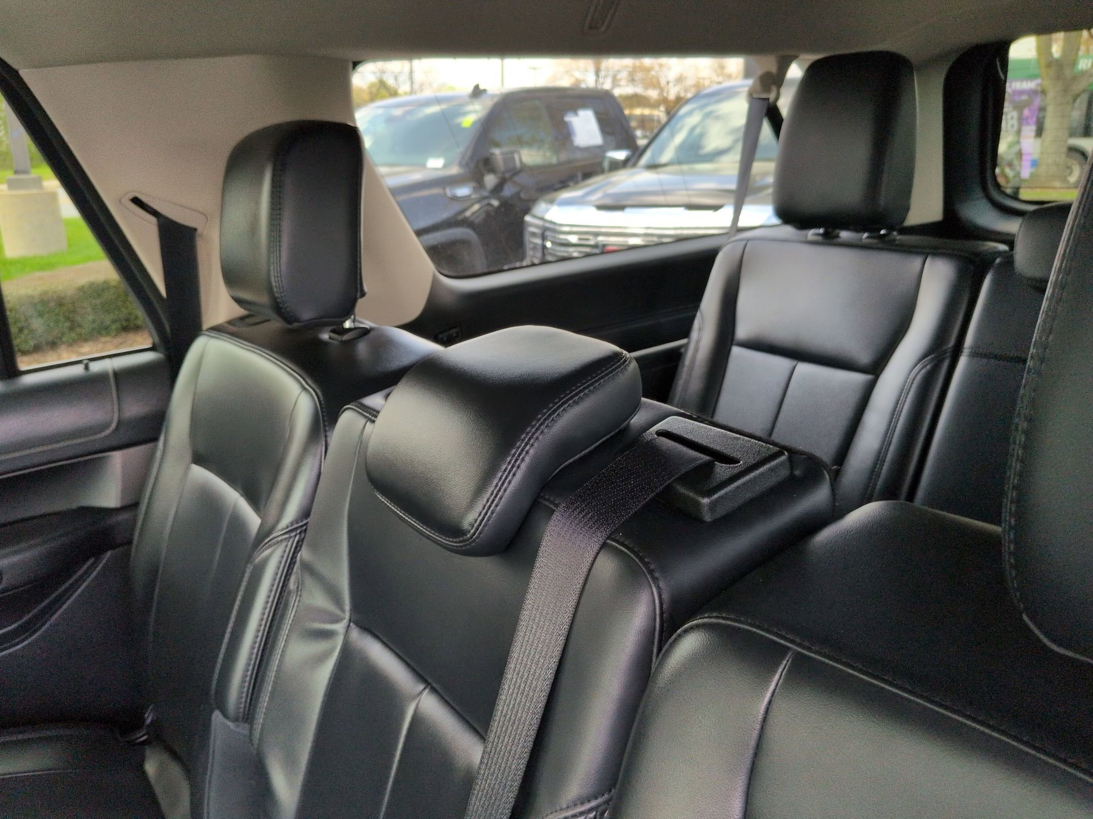 Used 2024 Ford Expedition Max XLT image 32