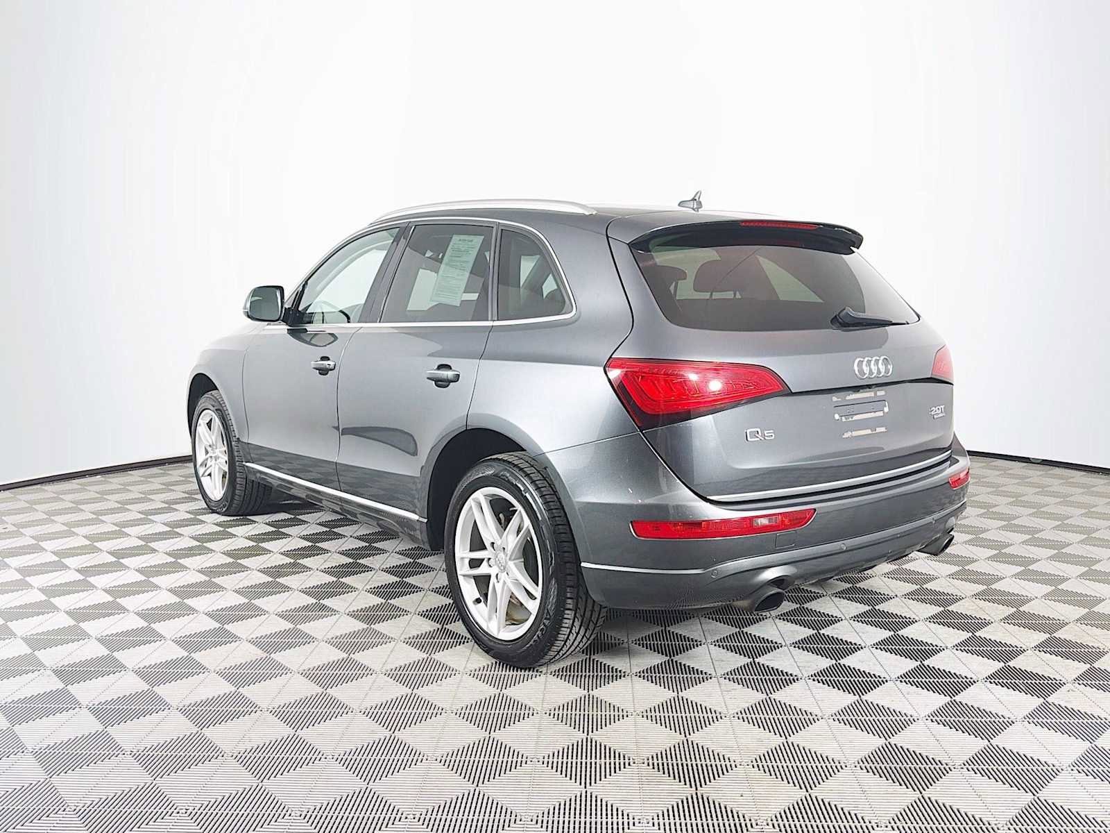 Used 2016 Audi Q5 2.0T Premium Plus w/ Technology Package AWD/4WD image 7