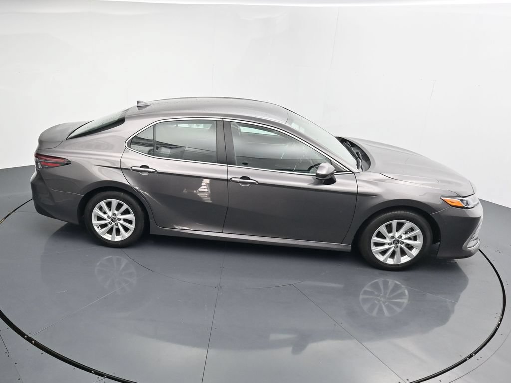 Used 2024 Toyota Camry LE FWD image 32