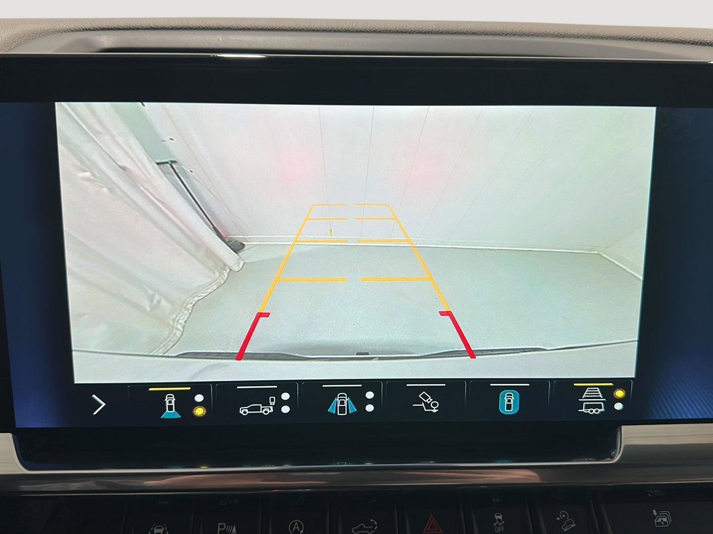 Used 2022 Chevrolet Silverado 1500 LTZ image 14