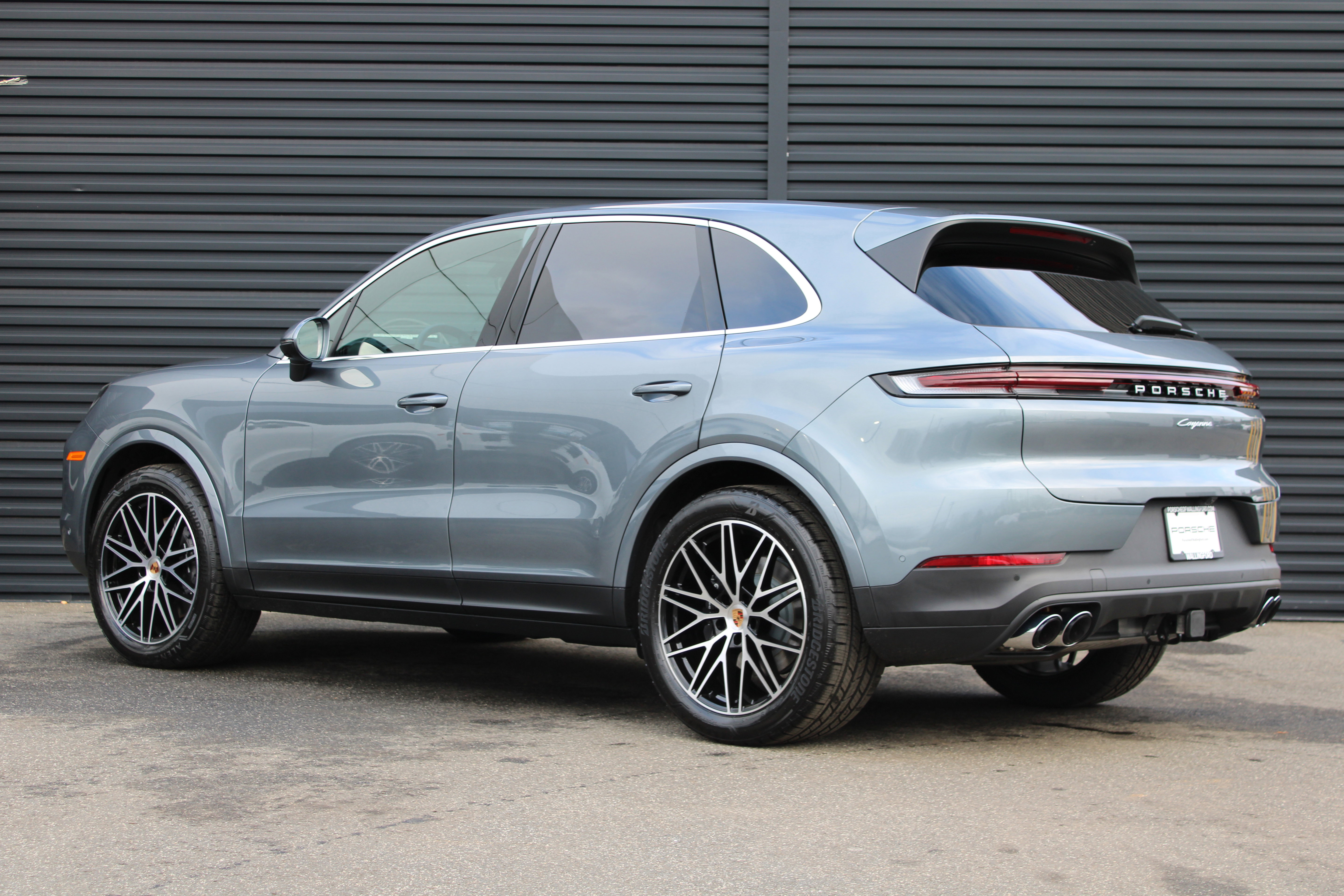 New 2026 Porsche Cayenne image 3