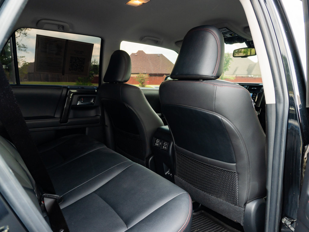 Used 2022 Toyota 4Runner TRD Off-Road Premium AWD/4WD image 17