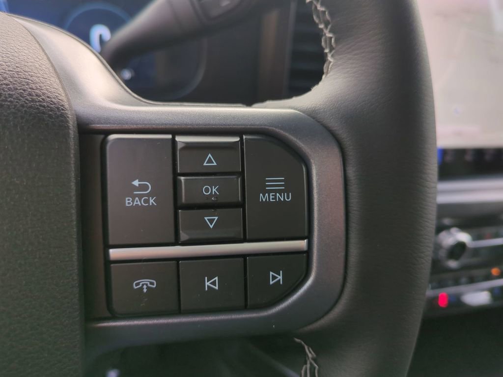 New 2026 Ford F350 Lariat w/ Black Appearance Package image 31