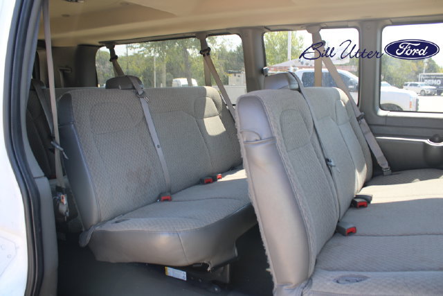 Used 2025 Chevrolet Express 3500 LT w/ LT Preferred Equipment Group RWD image 12
