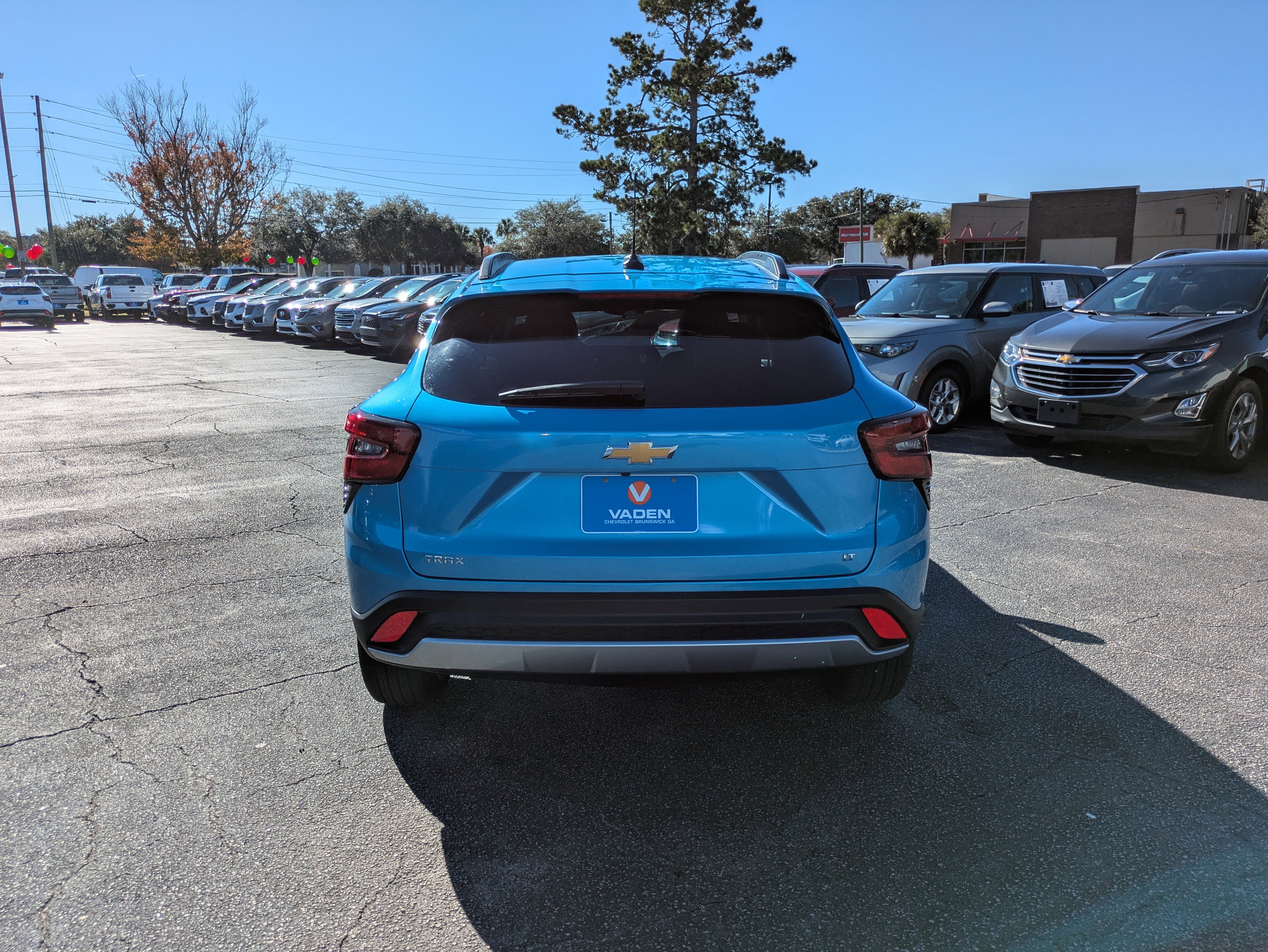 New 2026 Chevrolet Trax LT w/ Sunroof Package image 27